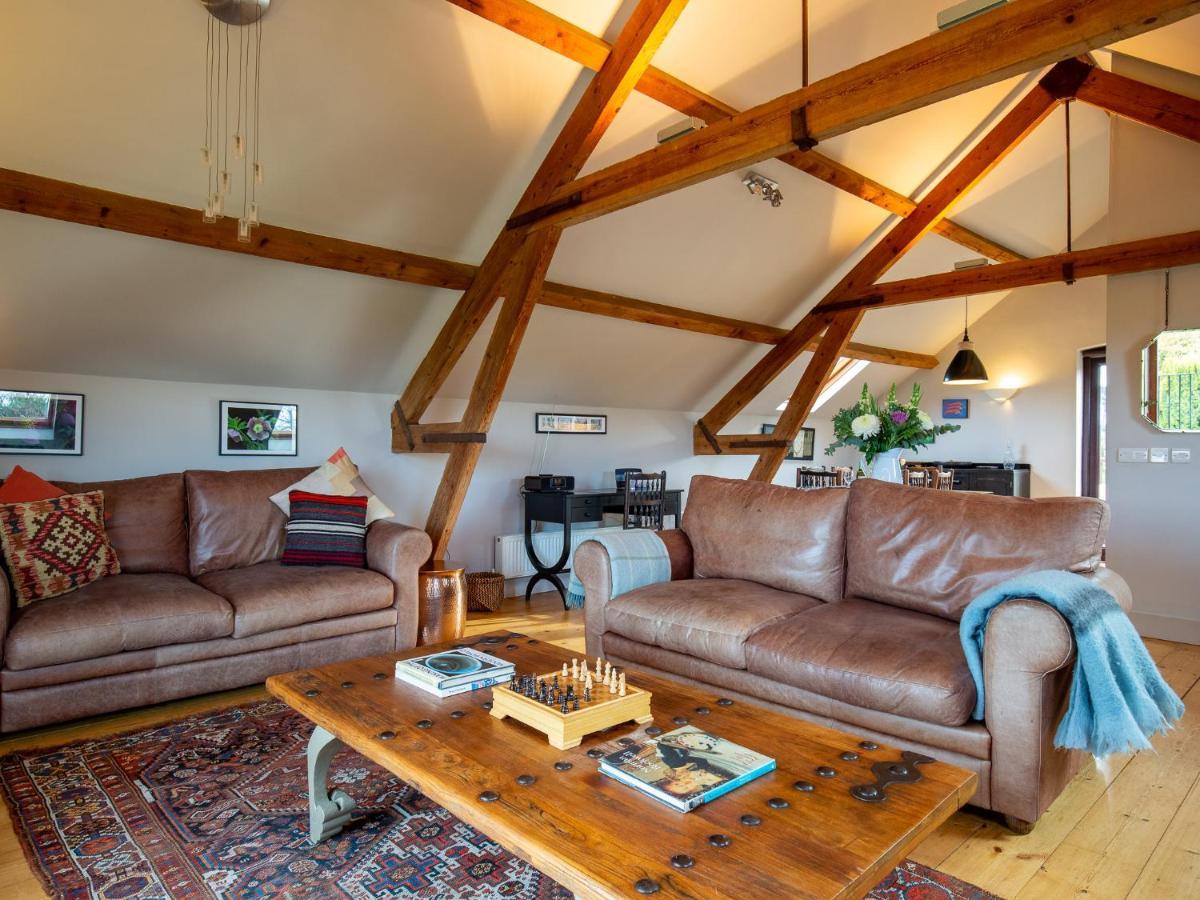 Villa Granary At Rectory Farm Wolford Esterno foto