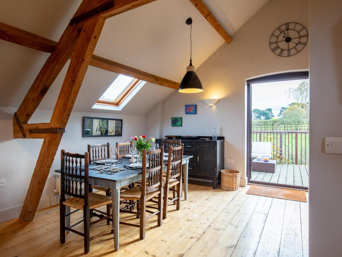 Villa Granary At Rectory Farm Wolford Esterno foto
