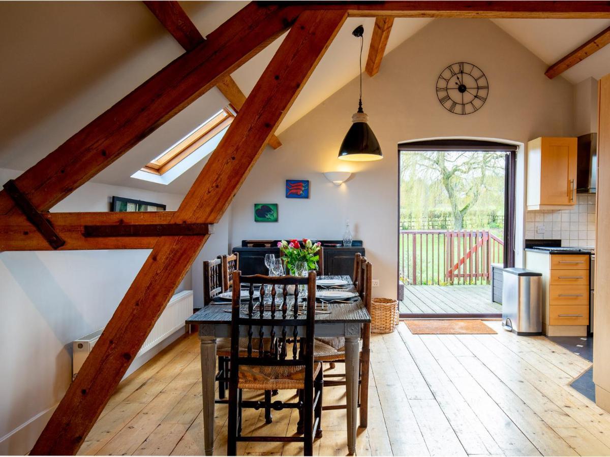 Villa Granary At Rectory Farm Wolford Esterno foto